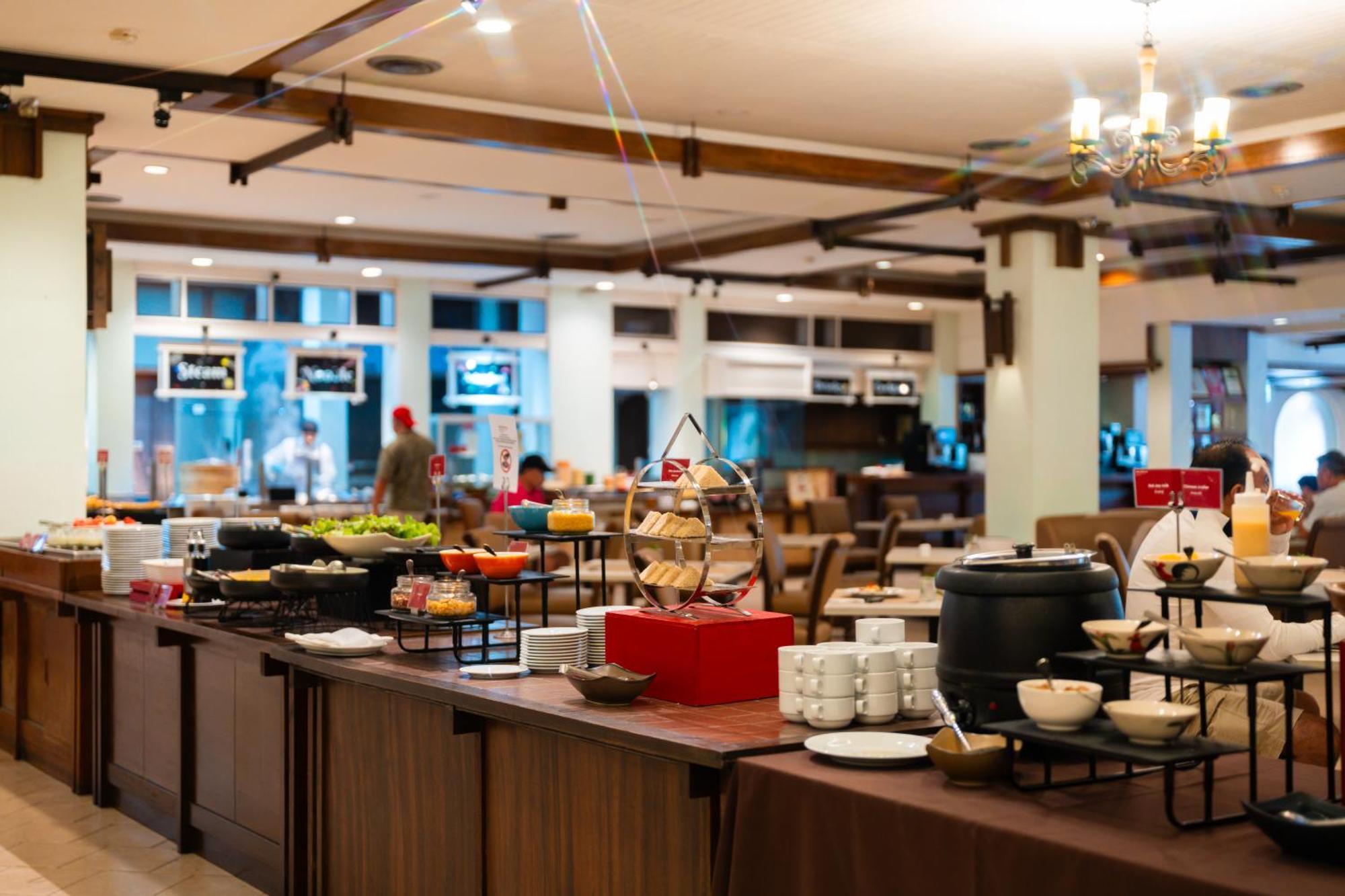 Movenpick Suriwongse Hotel Chiang Mai — Photos 2